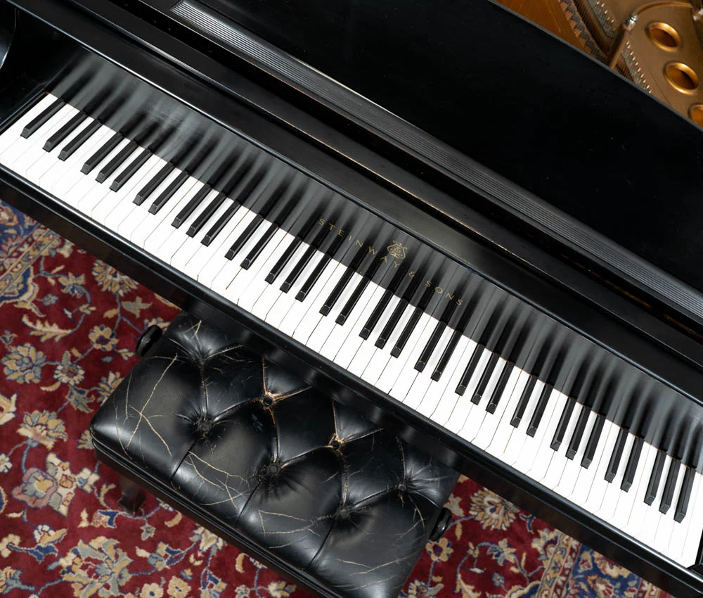 1986 Steinway & Sons 5'7" Model M Grand Piano | Satin Ebony | Used - Image 4